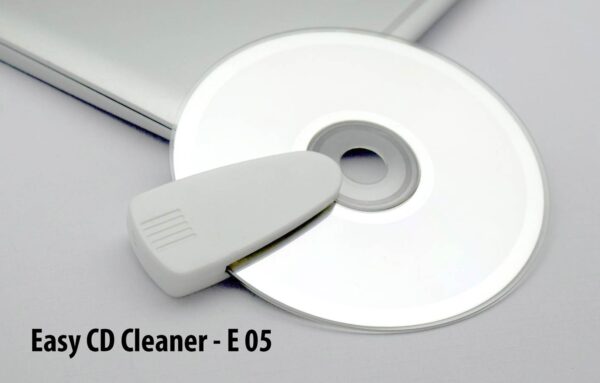 CE05 - CD Cleaner